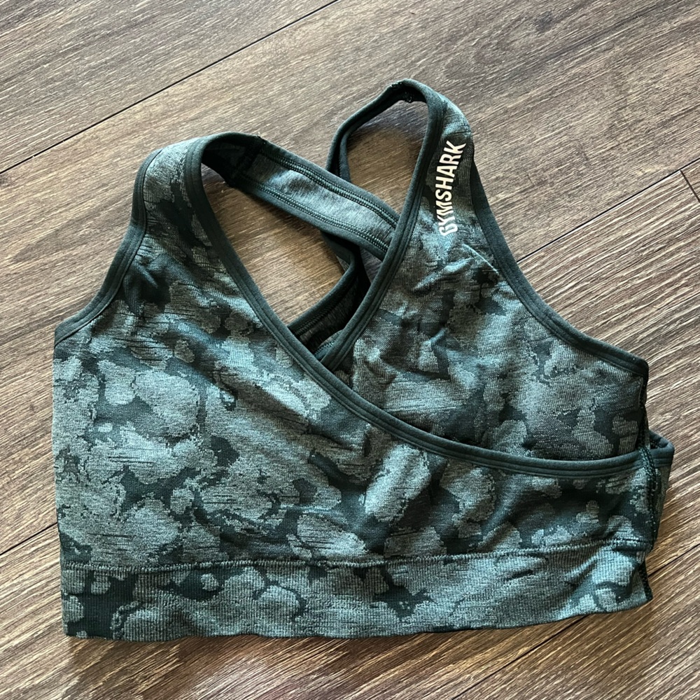 Gymshark adapt camo seamless sports bra